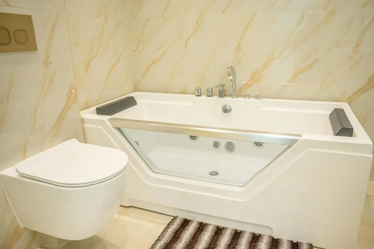 Apartament Luxury 3 Bhk W Private Jacuzzi In Marina By Dpie Dec 2203 Dubaj