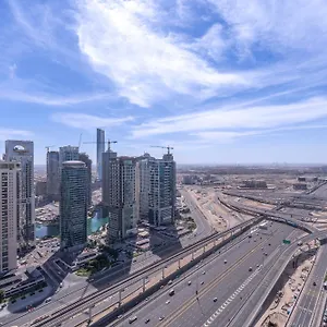  شقة Heaven Crest Marina - 4 Bedroom With Marina View Near Jbr Beach, Free Parking, Wi-fi, Gym And Pool